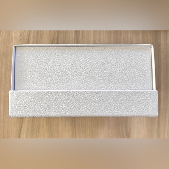 Dior Empty White Pebble Box w/ Ribbon Key Chain Fob Tissue Gift + Receipt Holder - Picture 6 of 11